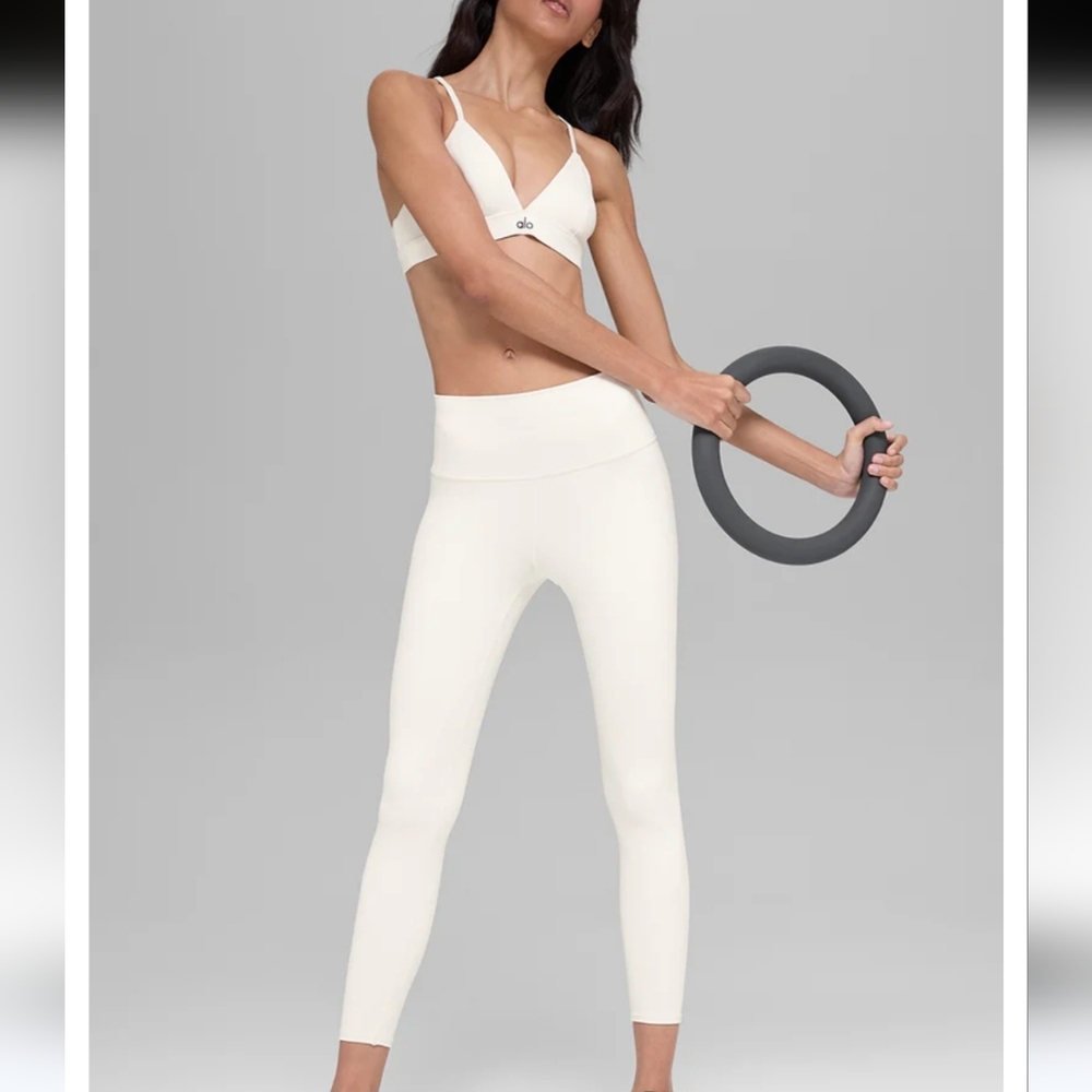 Alo Yoga Women's Cream High-Waist Leggings